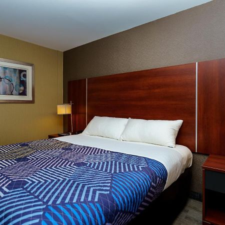 Sky Hotel Flushing/Laguardia Airport New York Exterior foto